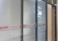 Pembatas Ruangan Aluminium Bingkai Kaca Tempered Kantor Dinding Partisi Tinggi