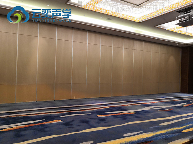 Pocket Door Hanging Room Divider Dengan Raw Finish Dan Kain Cover Dan Melamine Mdf Board